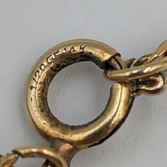 Avon Mrs. Albee Pendant 10K Gold Filled On 14K GF Flat Curb Chain 15" Vintage - Picture 10 of 13